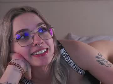 girl Ebony, Blondes, Redheads Xxx Sex Chat On Chaturbate with elinacherry