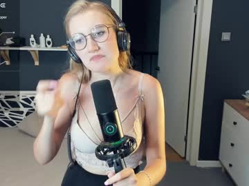 girl Ebony, Blondes, Redheads Xxx Sex Chat On Chaturbate with mind_of_heart