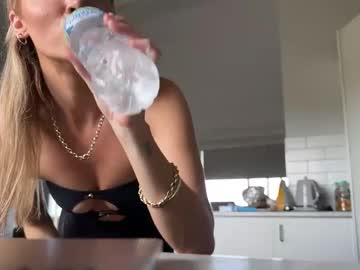 girl Ebony, Blondes, Redheads Xxx Sex Chat On Chaturbate with naomirhoades