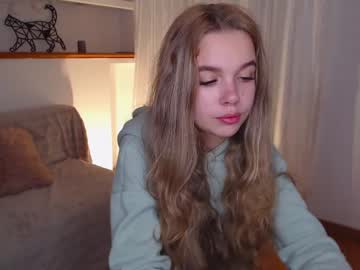 girl Ebony, Blondes, Redheads Xxx Sex Chat On Chaturbate with little_kittty_