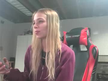 couple Ebony, Blondes, Redheads Xxx Sex Chat On Chaturbate with chloe_damian