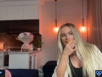 girl Ebony, Blondes, Redheads Xxx Sex Chat On Chaturbate with julia_rle