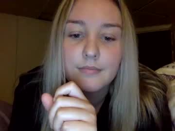 girl Ebony, Blondes, Redheads Xxx Sex Chat On Chaturbate with candy_cloudsx
