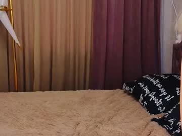 girl Ebony, Blondes, Redheads Xxx Sex Chat On Chaturbate with ellie_elfie